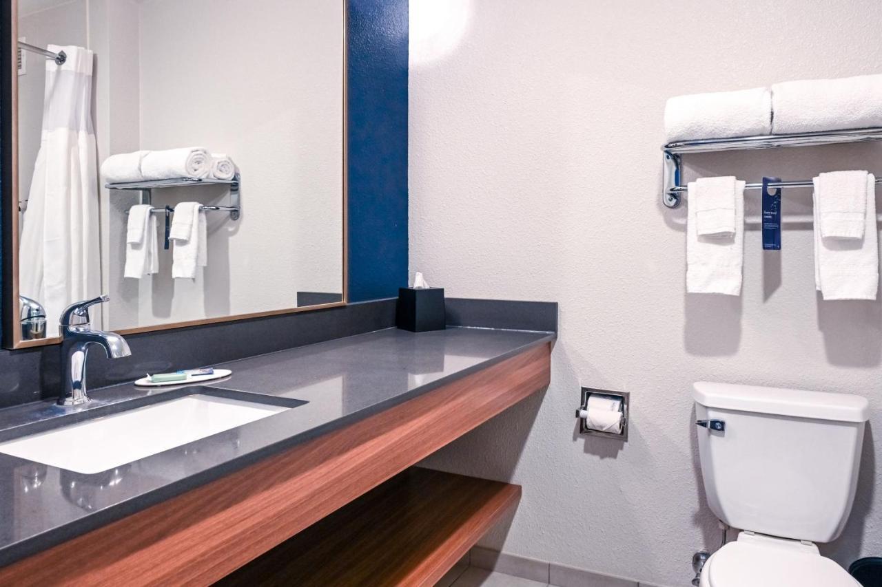 Fairfield Inn And Suites By Marriott Indianapolis/ Нобълсвил Екстериор снимка
