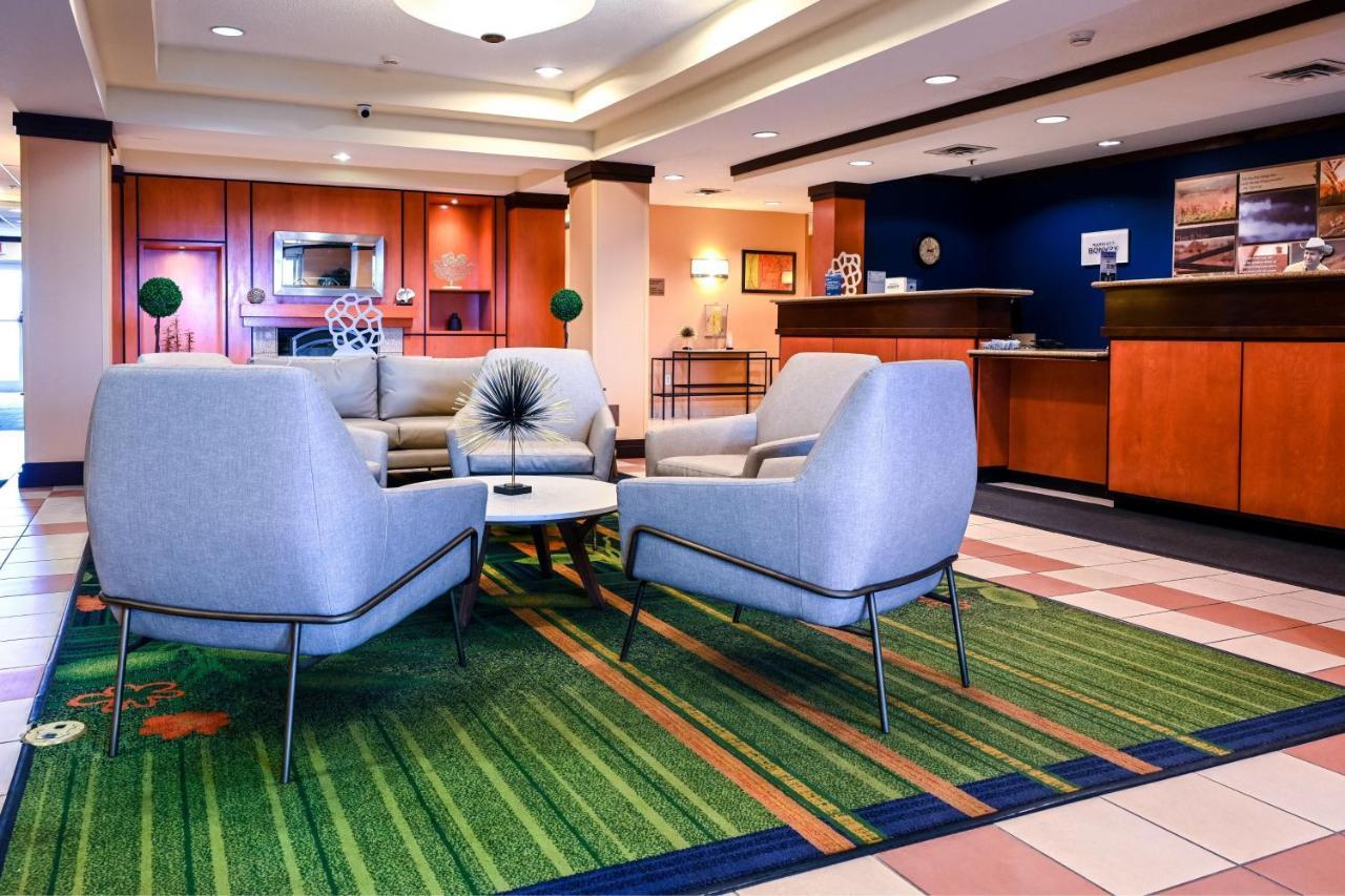 Fairfield Inn And Suites By Marriott Indianapolis/ Нобълсвил Екстериор снимка
