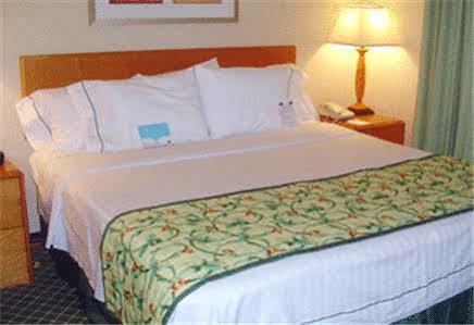 Fairfield Inn And Suites By Marriott Indianapolis/ Нобълсвил Екстериор снимка